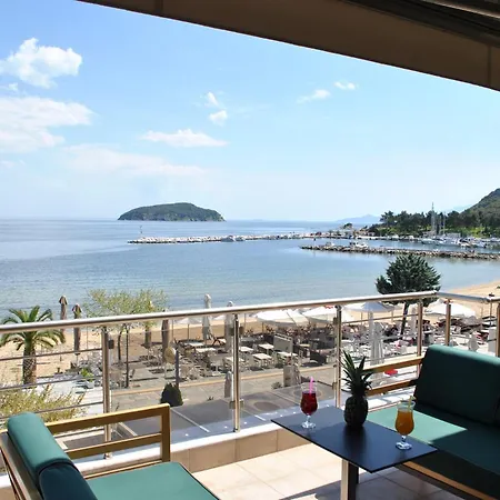 Case de vacanță Blue Sea Horizon Nea Iraklitsa
